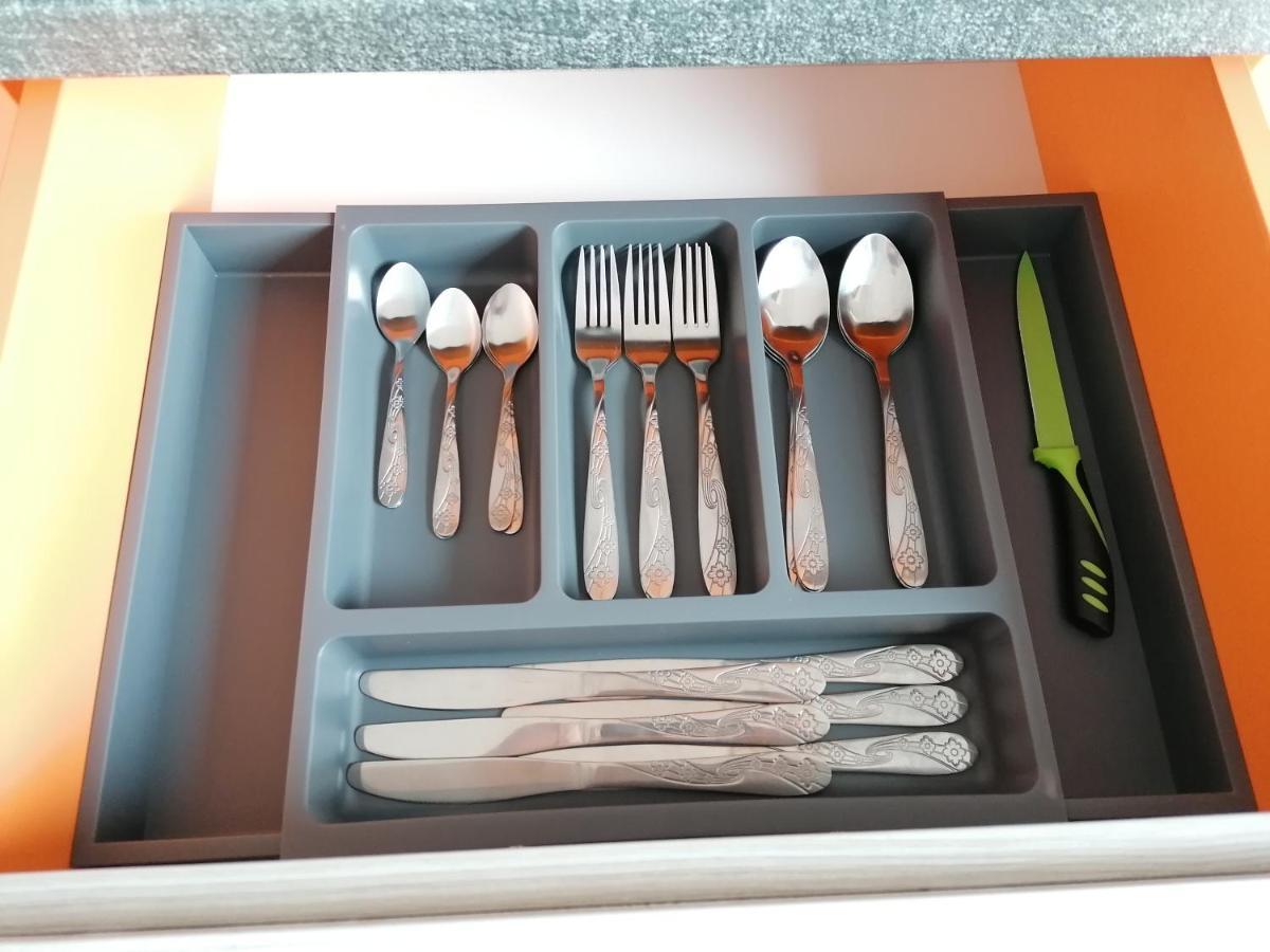 Ama Apartament Cu Terasa 50 Mp & Parcare 布拉索夫 外观 照片